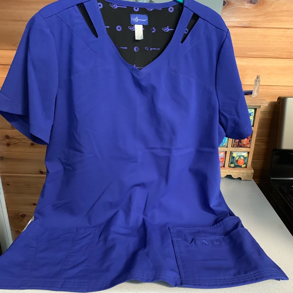 Scrub set